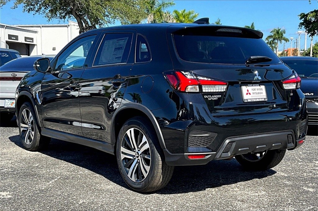 2025 Mitsubishi Outlander Sport ES SE LE photo 3
