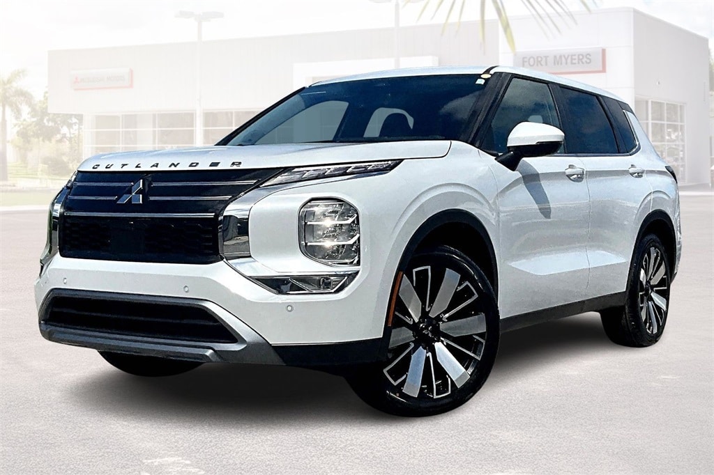New 2025 Mitsubishi Outlander SE SUV