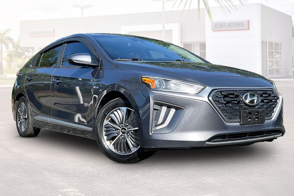 2020 Hyundai IONIQ SE