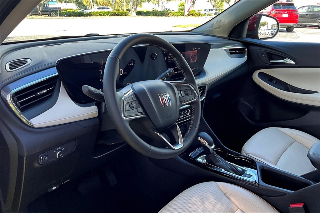 Used 2025 Buick Encore GX Avenir SUV