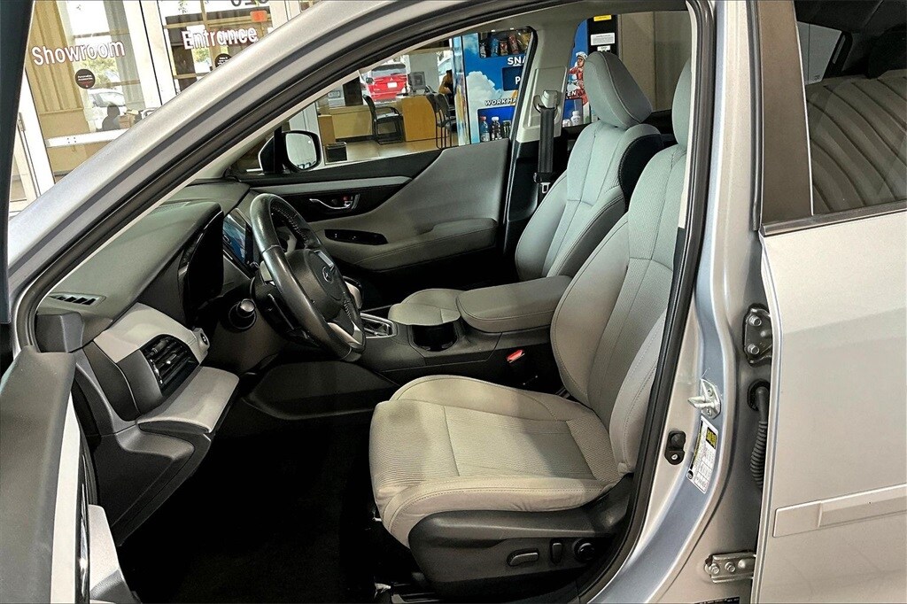 2022 Subaru Legacy Premium photo 3