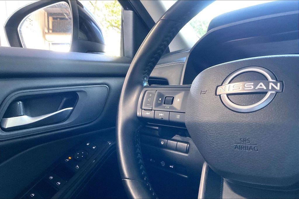 2025 Nissan Rogue SV - Photo 8