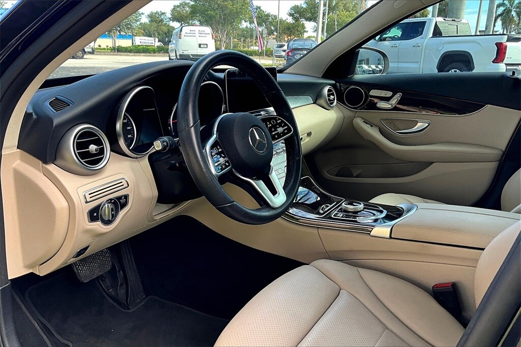 2019 Mercedes Benz C 300 photo 3