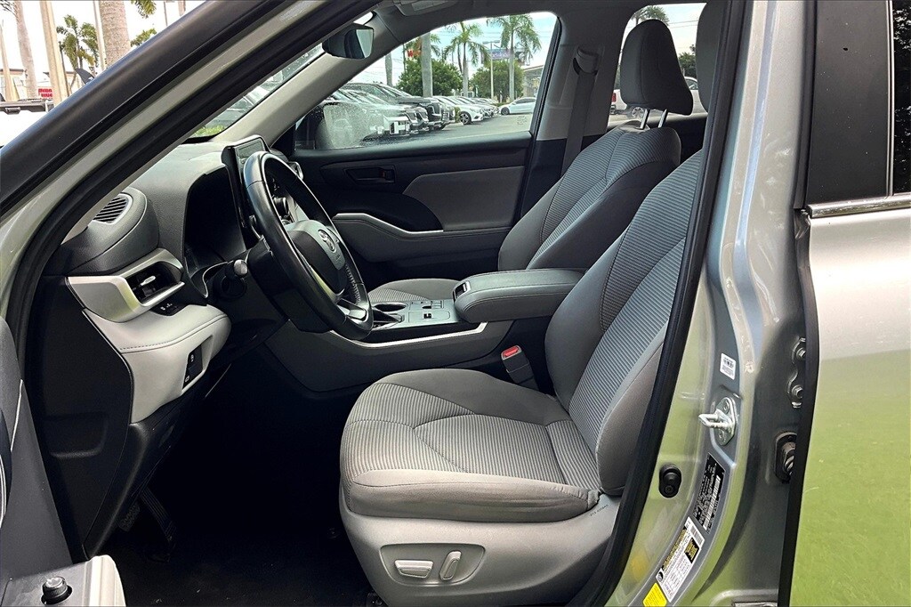 2023 Toyota Highlander Limited Platinum XLE XSE photo 3