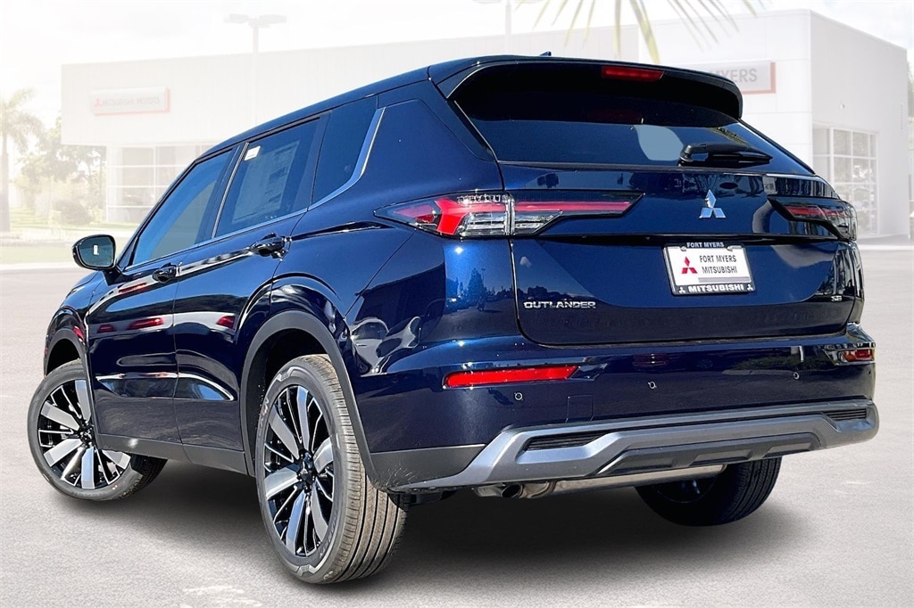 New 2026 Mitsubishi Outlander SE SUV