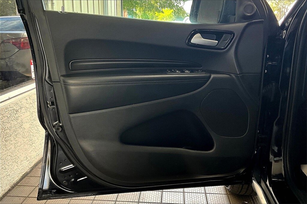 2024 Dodge Durango SXT photo 2