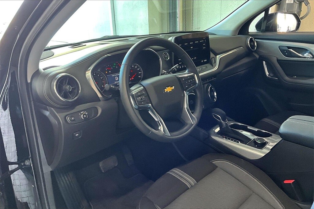 2025 Chevrolet Blazer 2LT photo 4