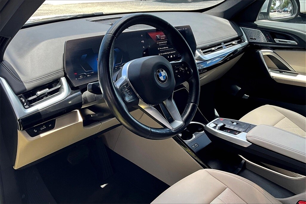 2024 Bmw X1 XDrive28i photo 3