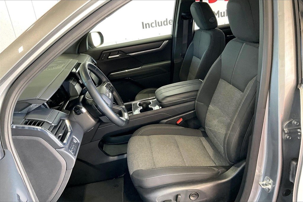 Used 2025 GMC Acadia Elevation SUV