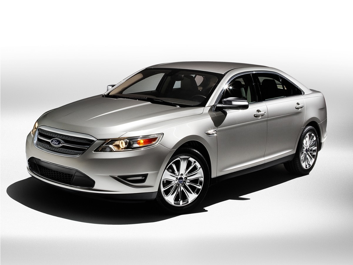 2010 Ford Taurus's photo