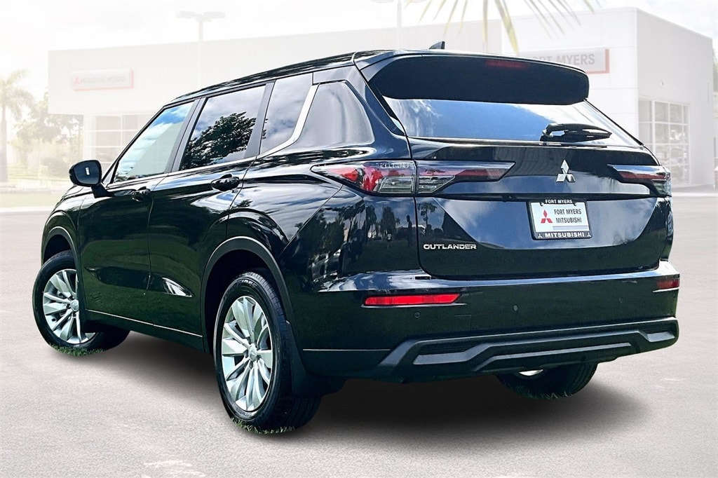 New 2025 Mitsubishi Outlander ES SUV