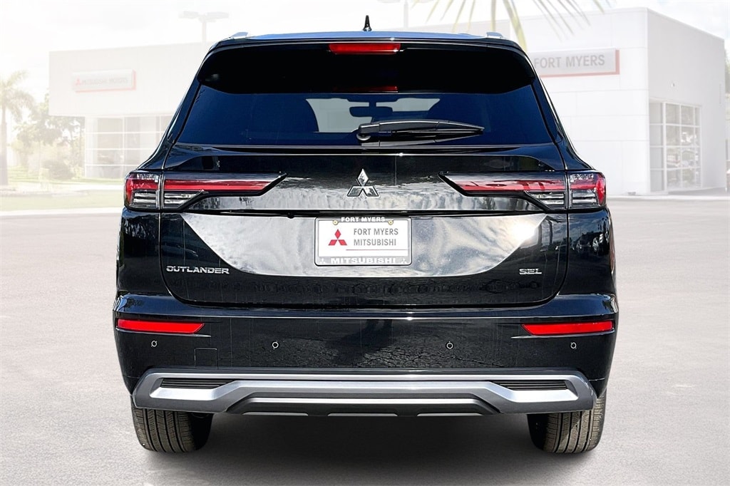 New 2026 Mitsubishi Outlander SEL SUV