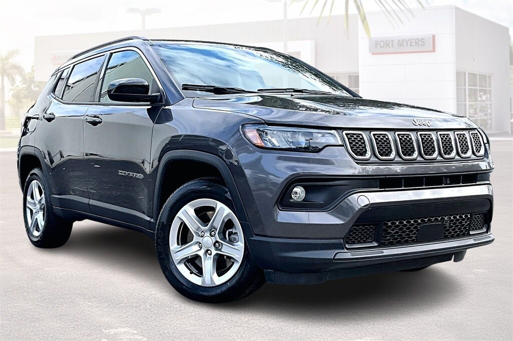 Used 2024 Jeep Compass Latitude SUV
