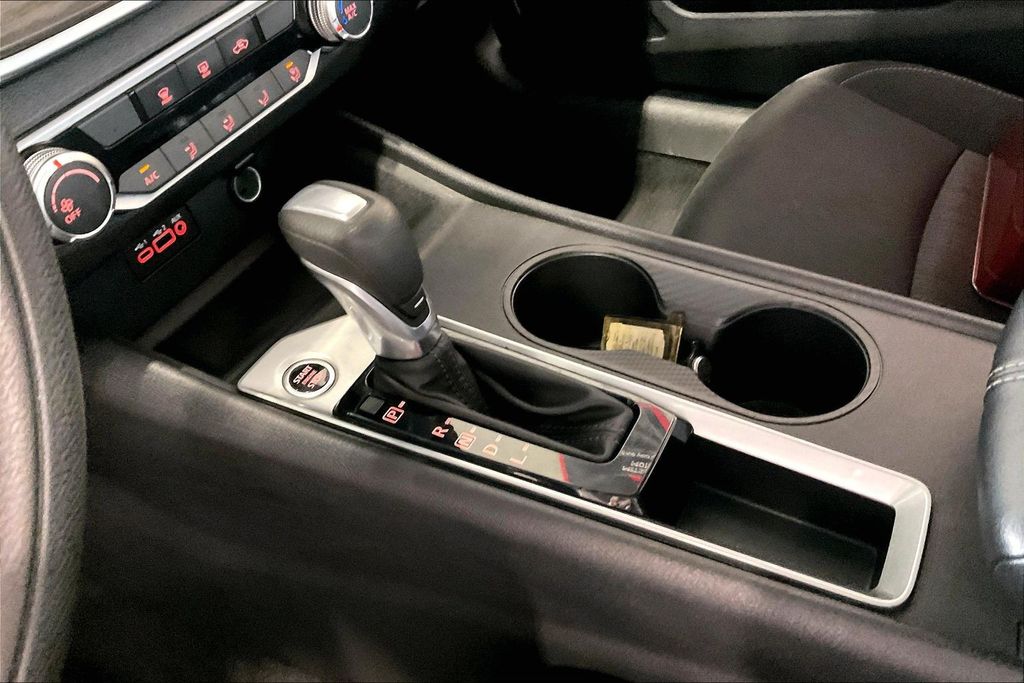 2025 Nissan Altima SV - Photo 11