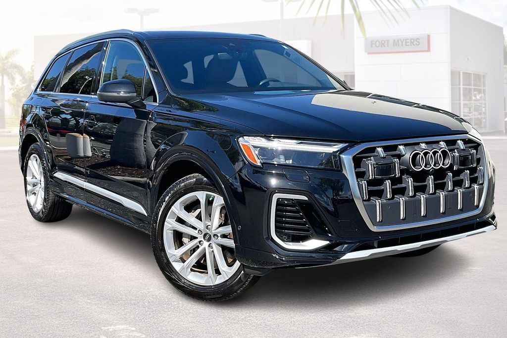 2025 Audi Q7 Premium Plus