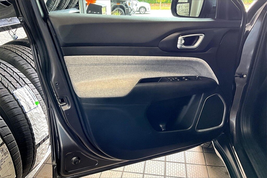 Used 2024 Jeep Compass Latitude SUV