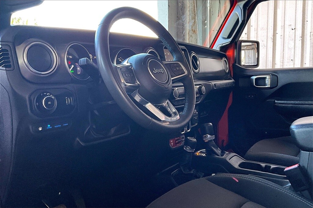2023 Jeep Wrangler 4xe Rubicon photo 4