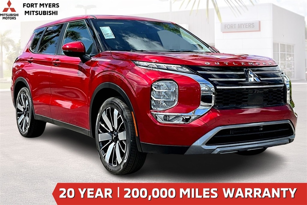 2025 Mitsubishi Outlander SE's photo