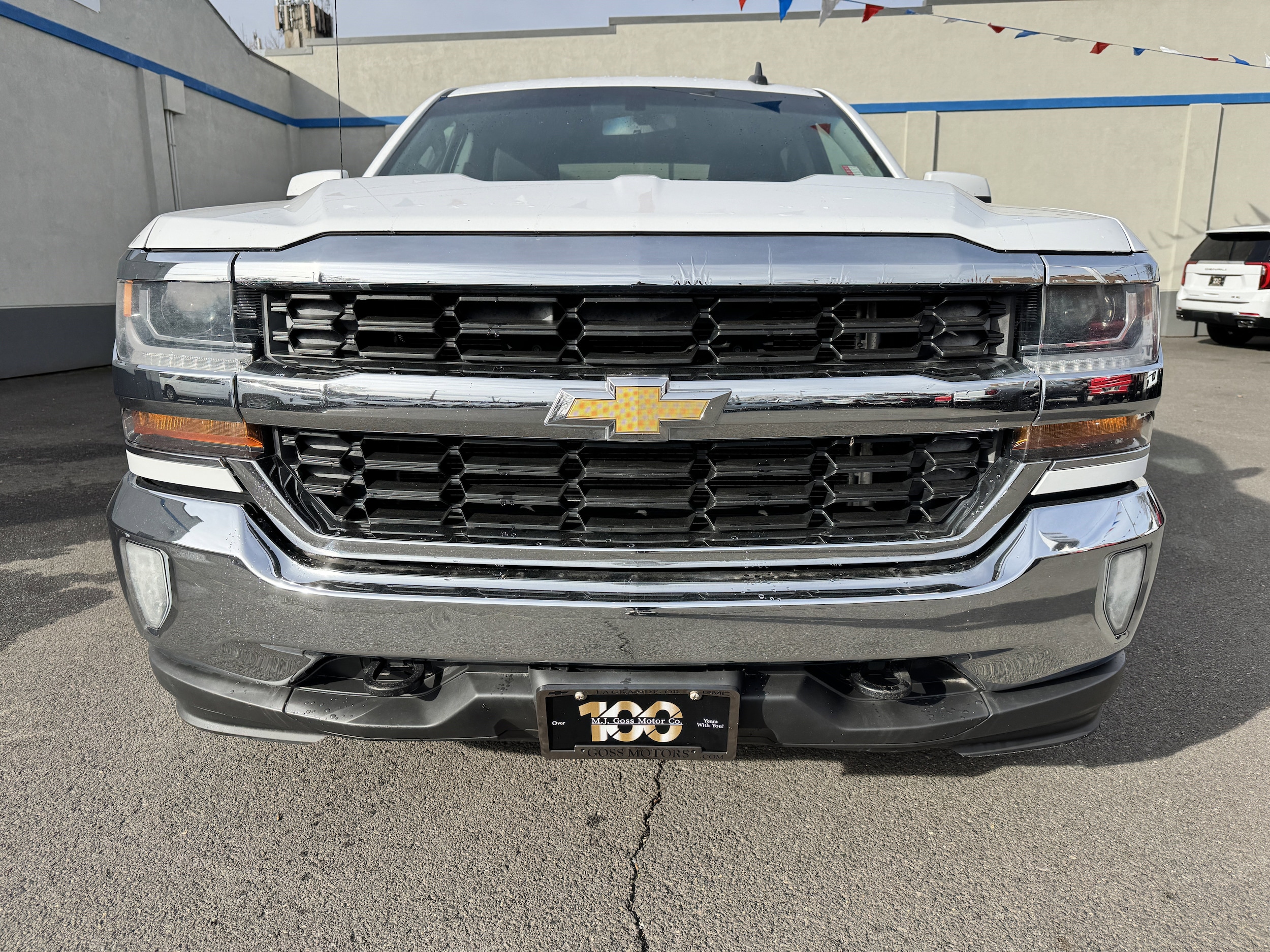 Used 2016 Chevrolet Silverado 1500 LT with VIN 1GCUKRECXGF134623 for sale in La Grande, OR