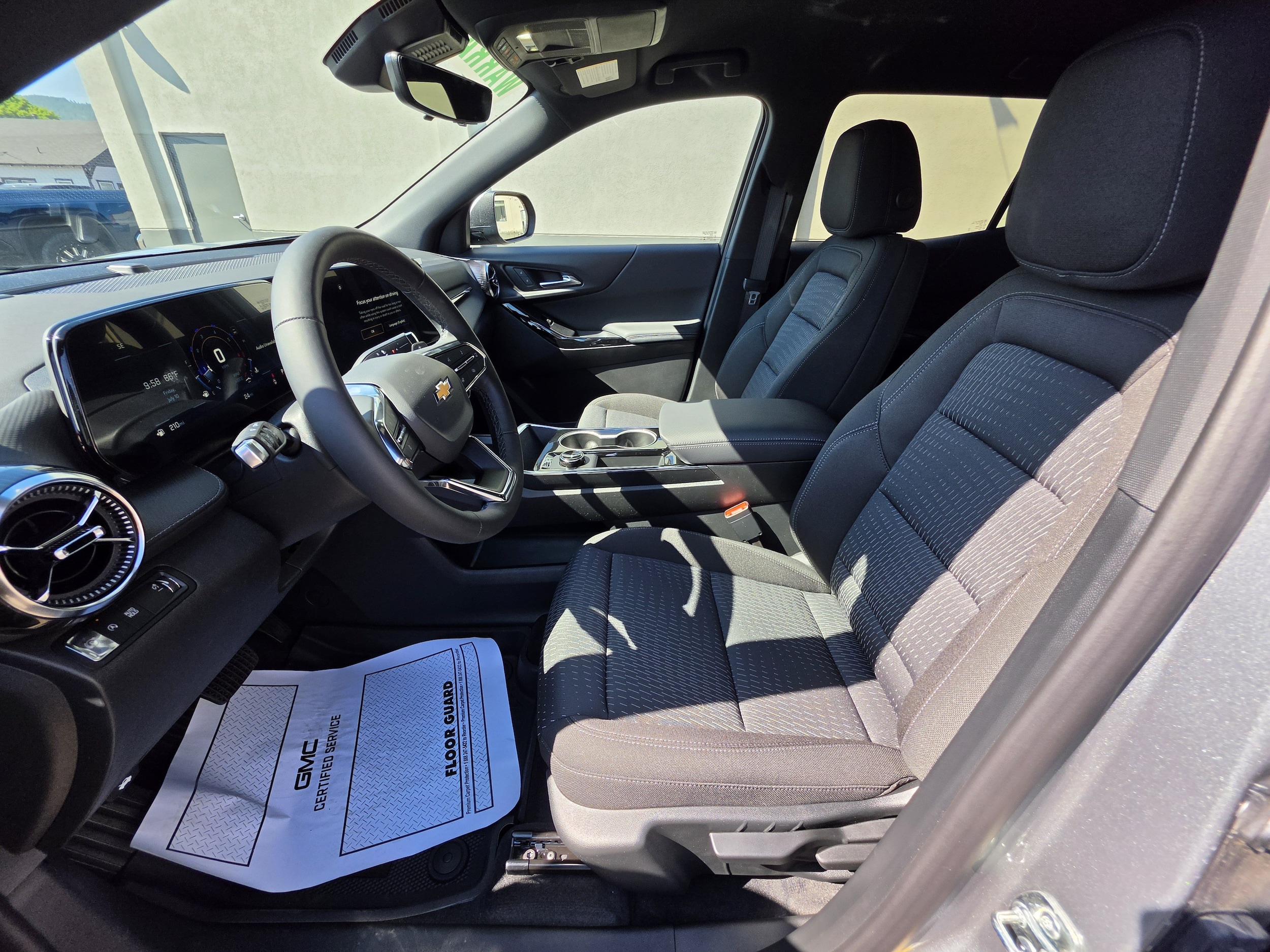 2026 Chevrolet Equinox LT - Photo 13