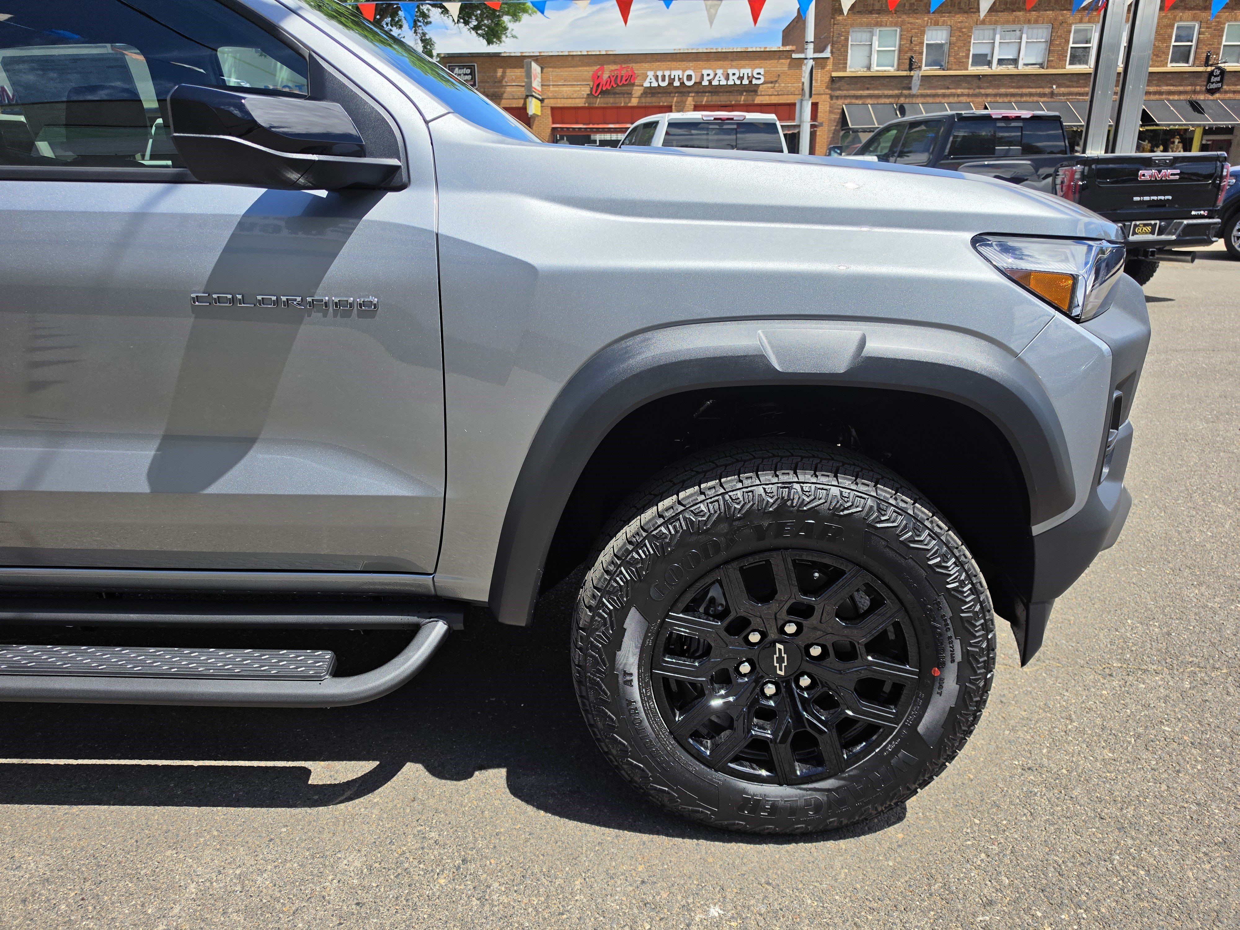 2026 Chevrolet Colorado Trail Boss - Photo 11