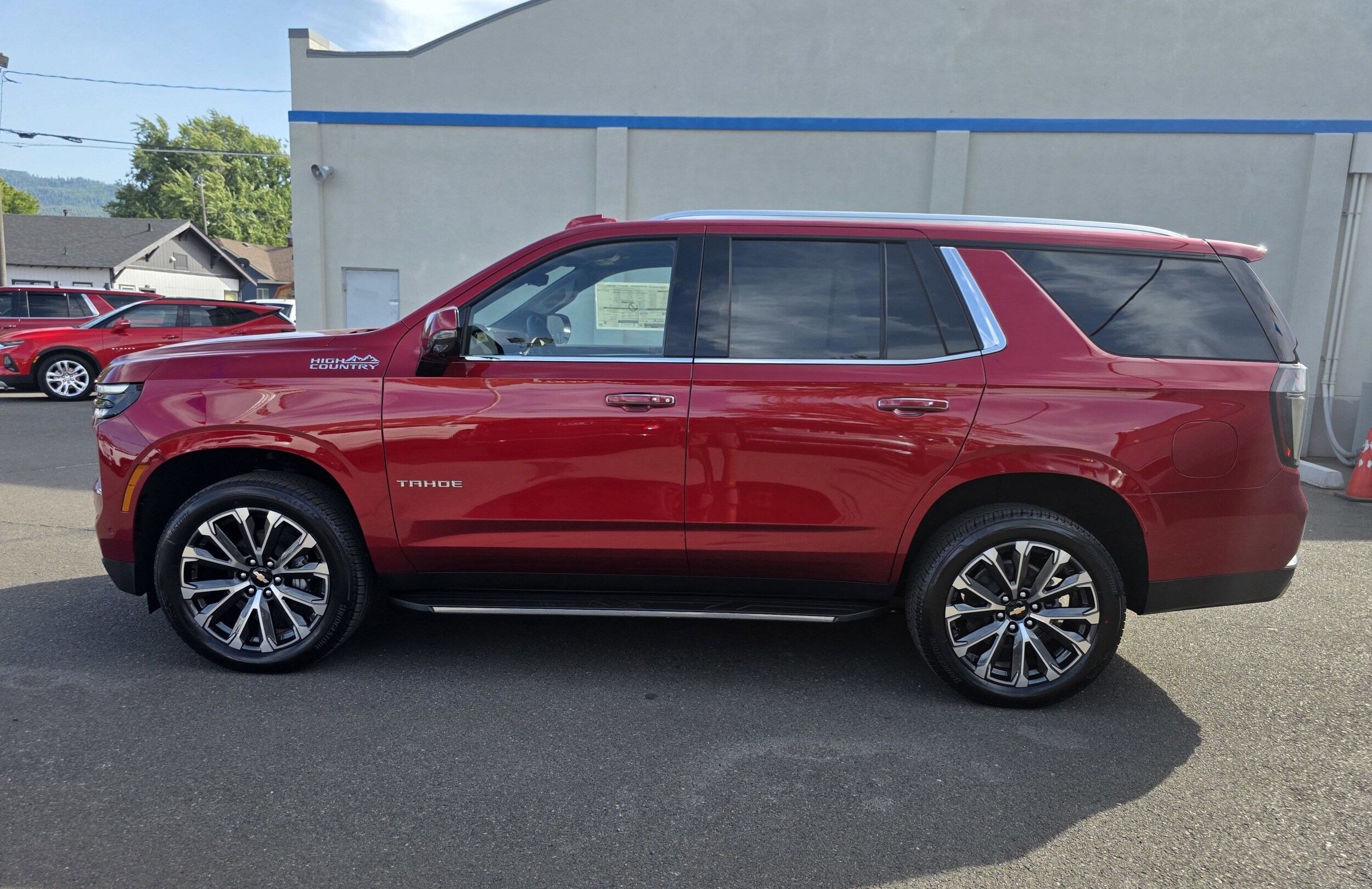 2025 Chevrolet Tahoe High Country photo 4