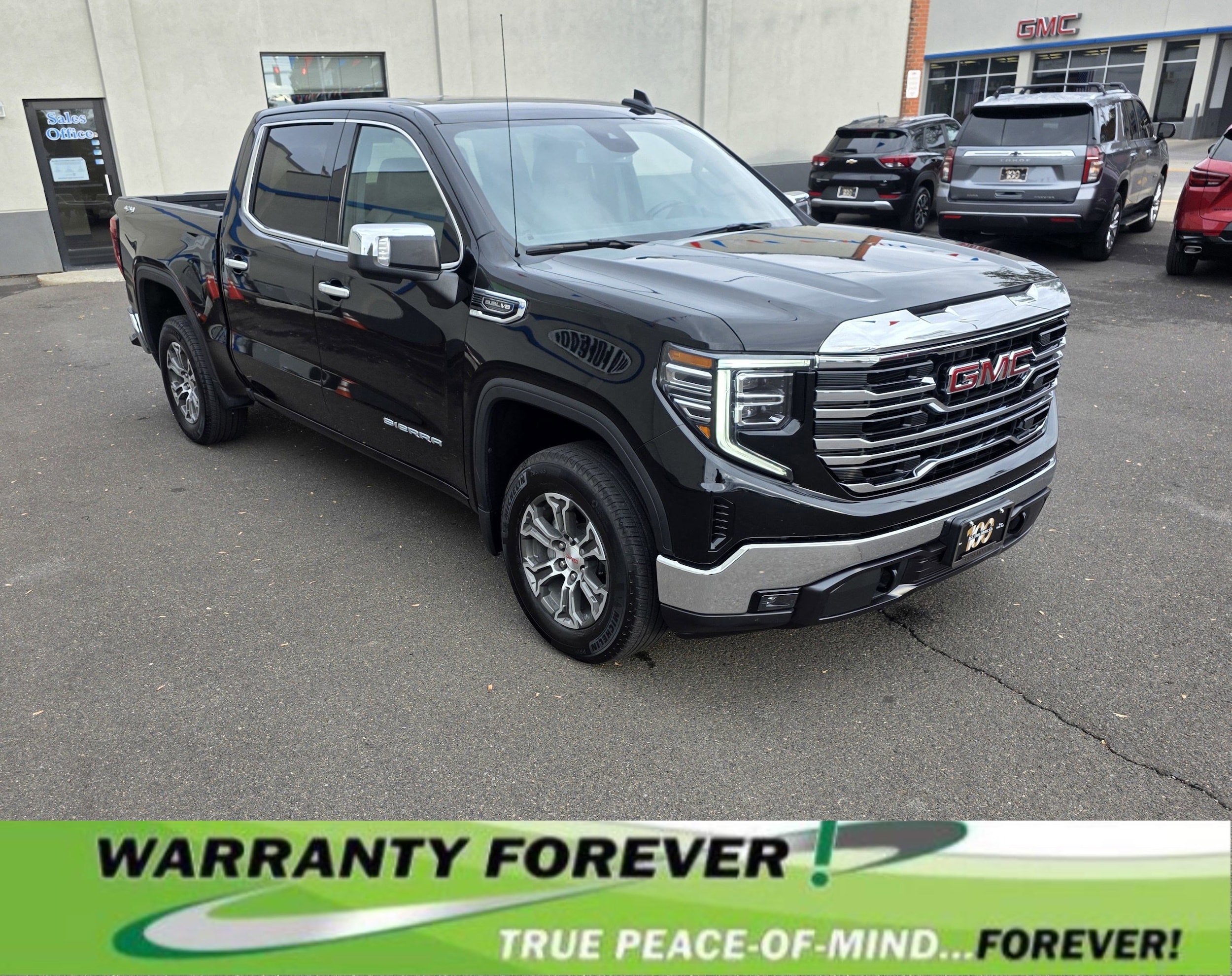 2024 GMC Sierra 1500 SLT's photo