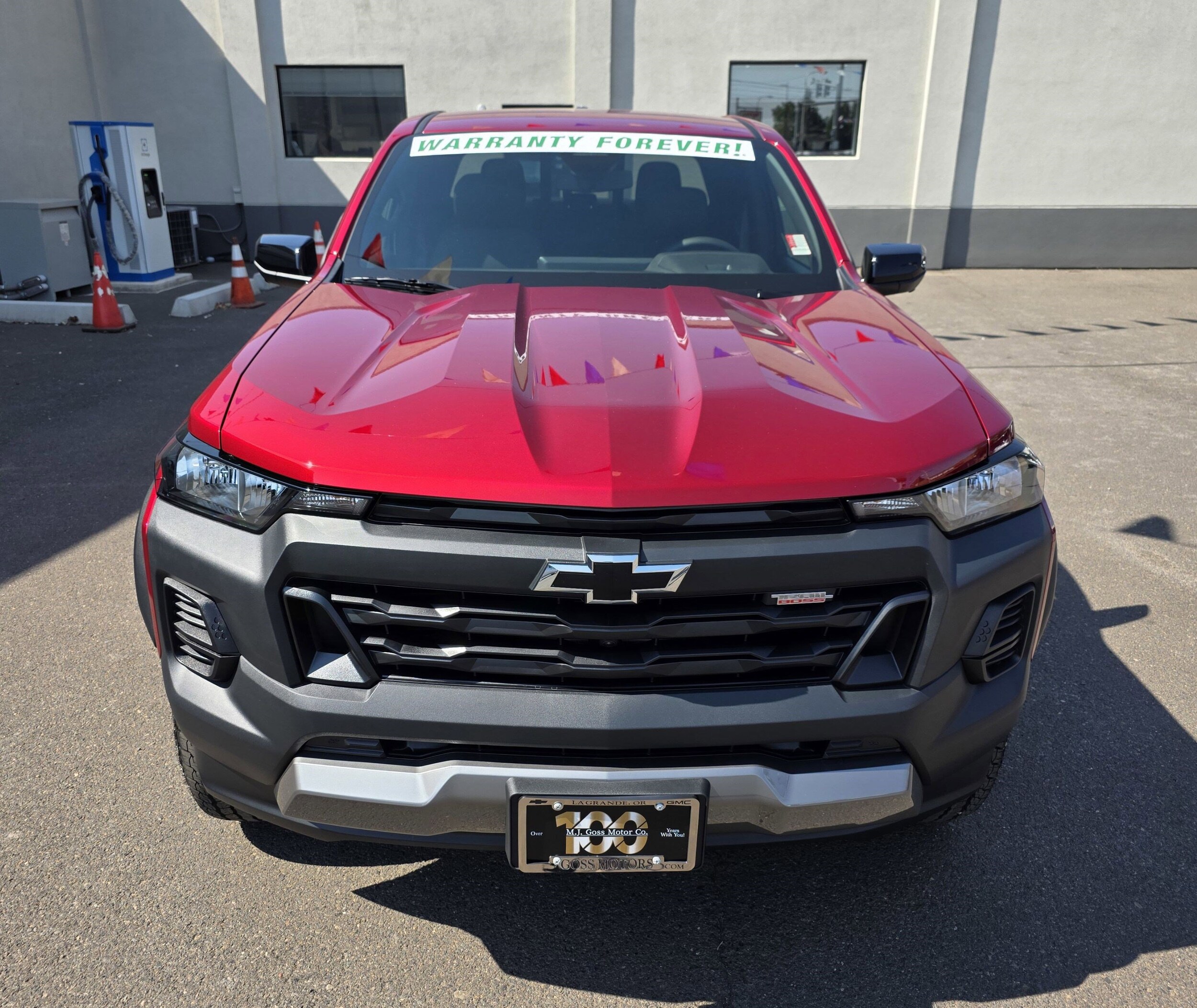 2026 Chevrolet Colorado Trail Boss photo 2