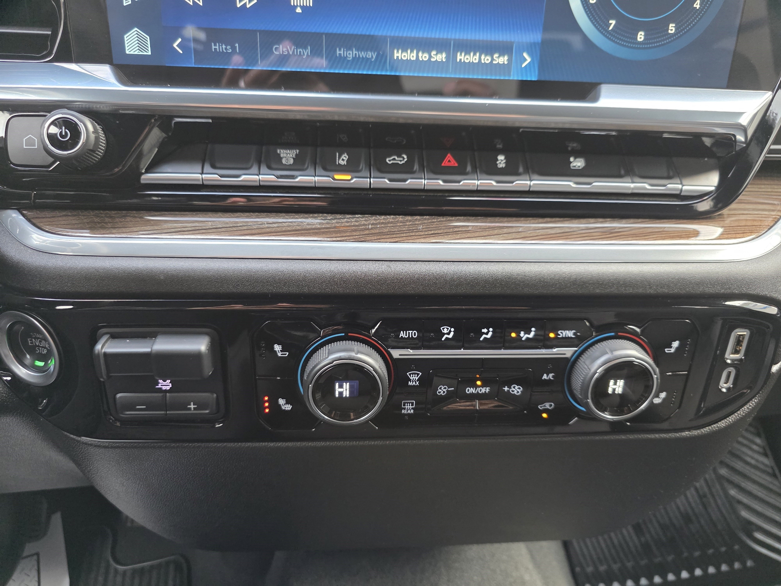 2025 Chevrolet Silverado 2500HD LT - Photo 19