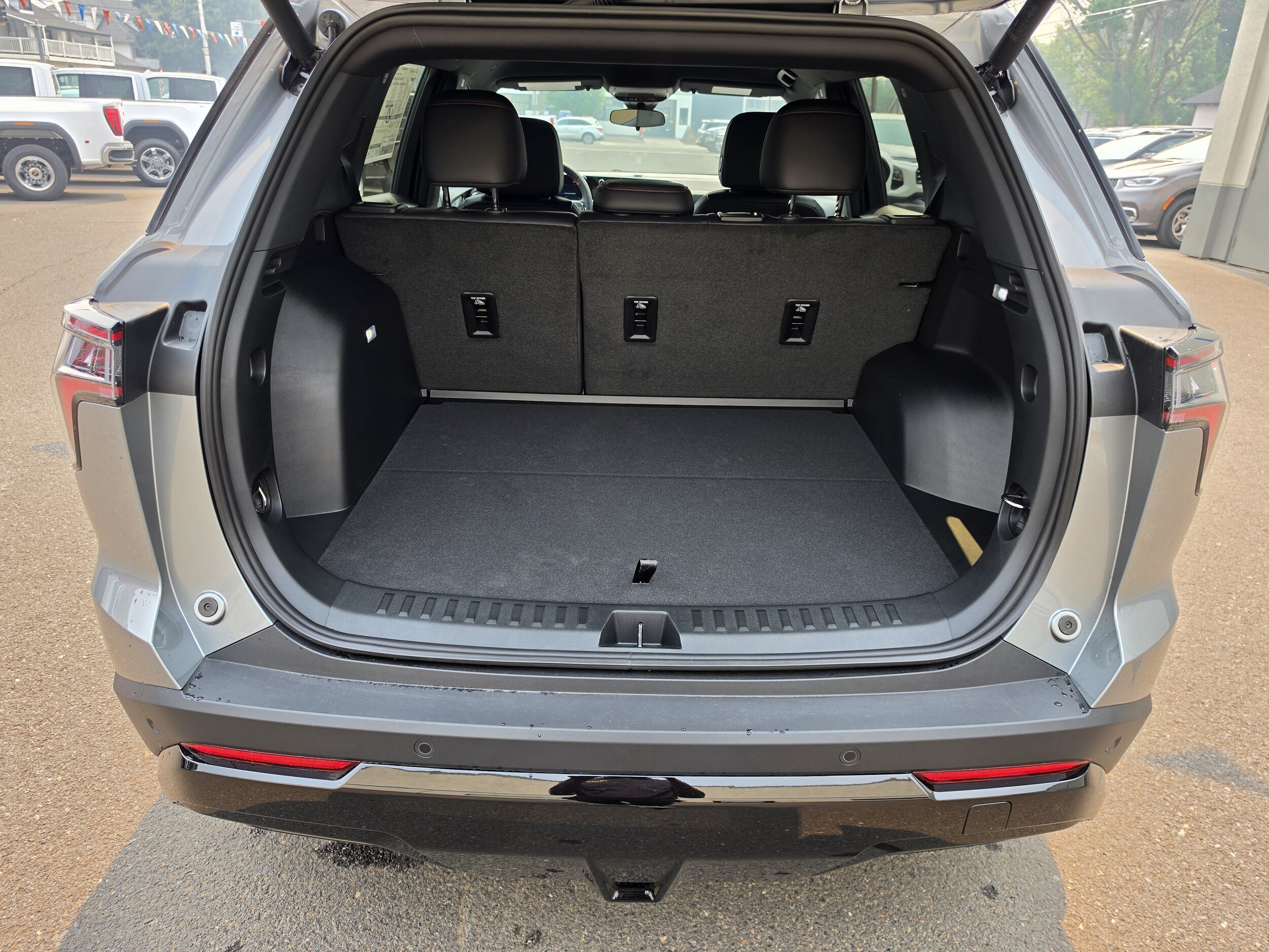 2027 Chevrolet Equinox RS - Photo 26