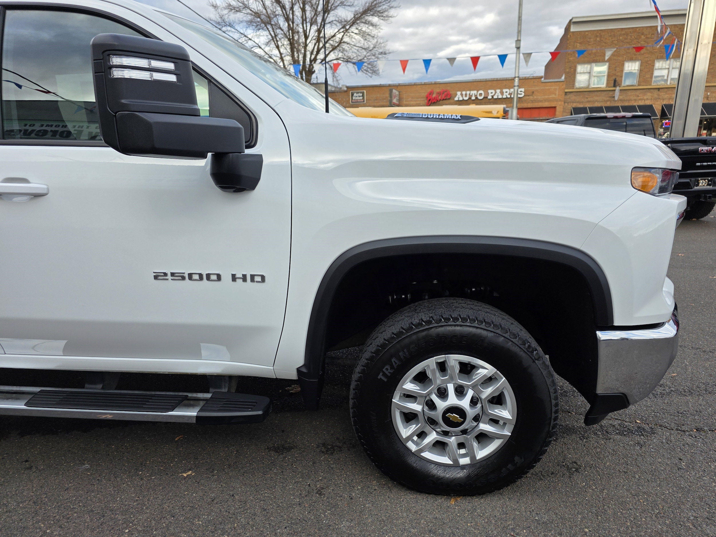 2025 Chevrolet Silverado 2500HD LT - Photo 11
