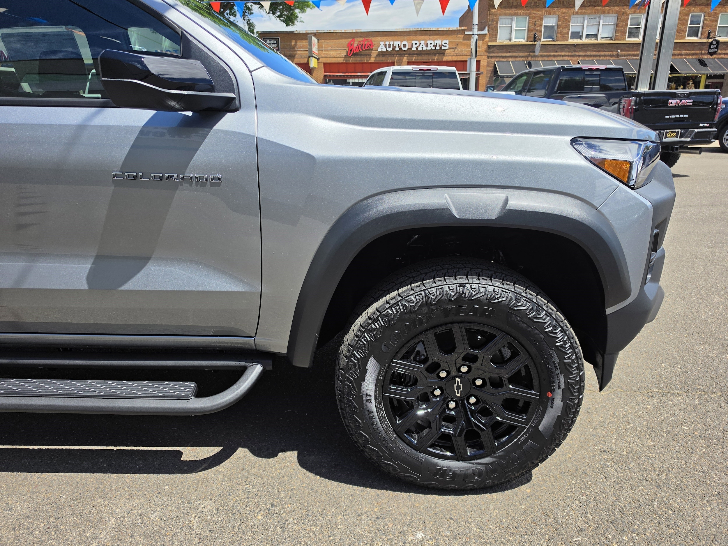 2026 Chevrolet Colorado Trail Boss - Photo 11
