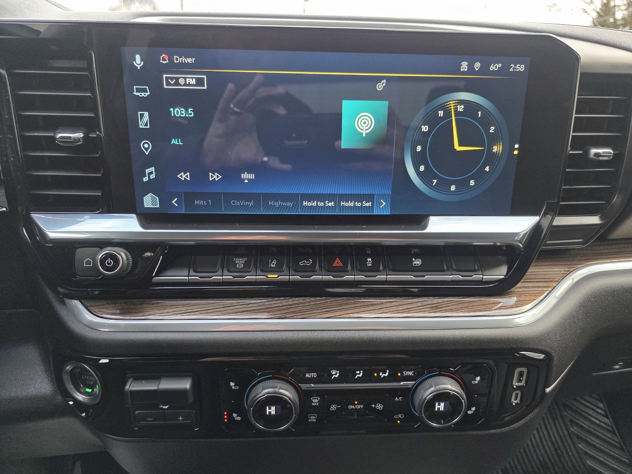 2025 Chevrolet Silverado 2500HD LT - Photo 18