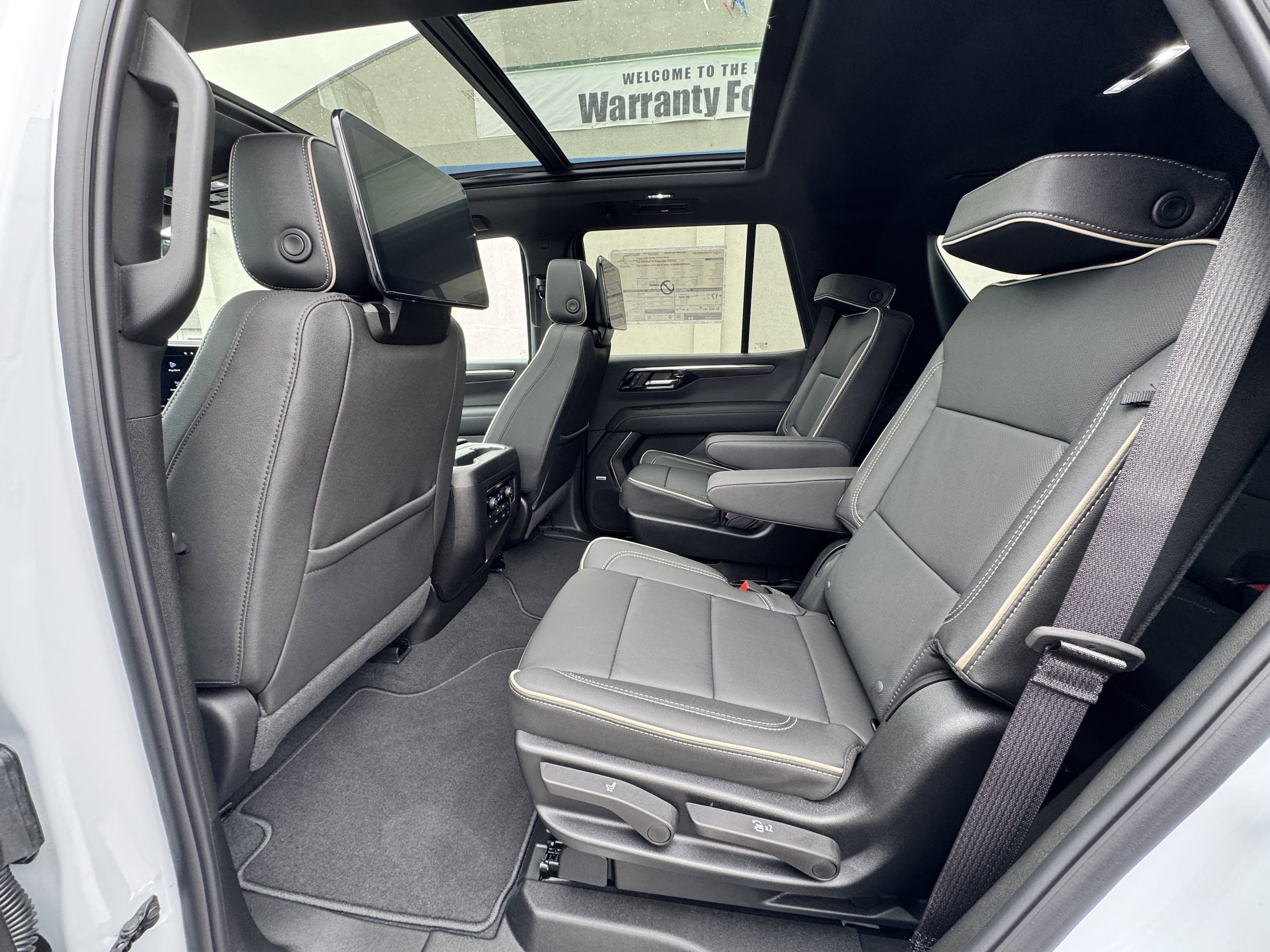 2026 Chevrolet Tahoe Premier - Photo 21