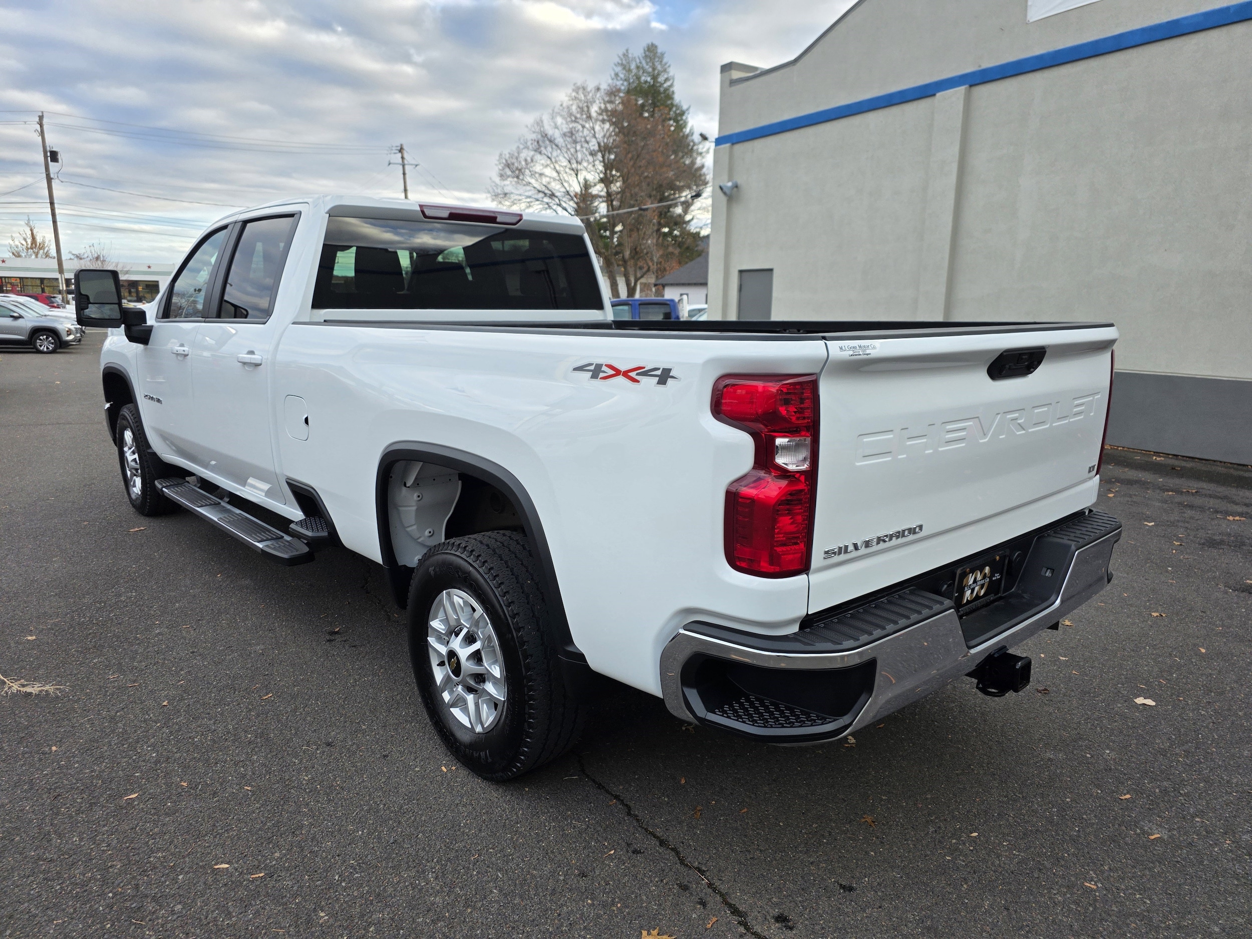 2025 Chevrolet Silverado 2500HD LT - Photo 6