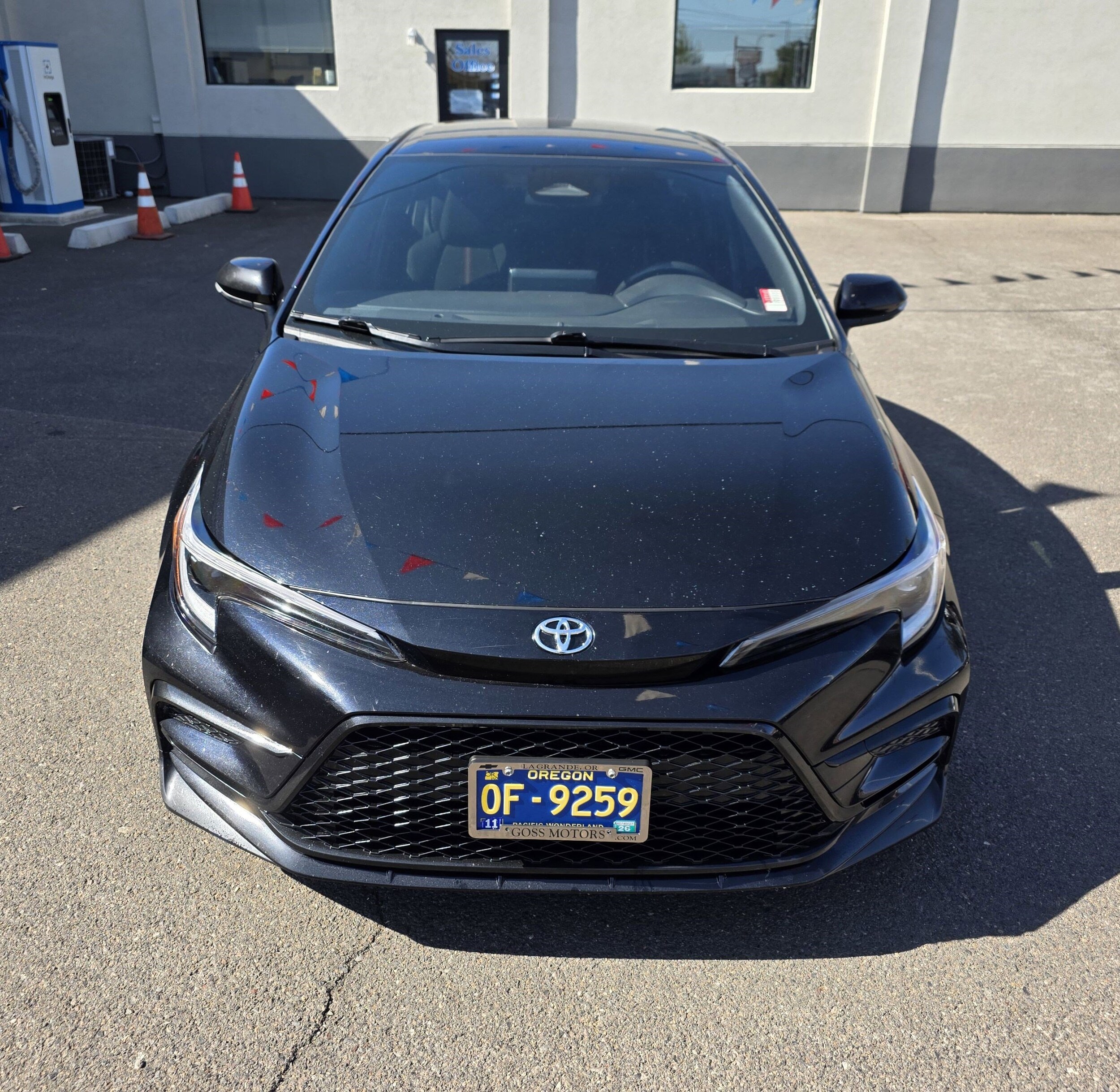 2023 Toyota Corolla SE photo 2