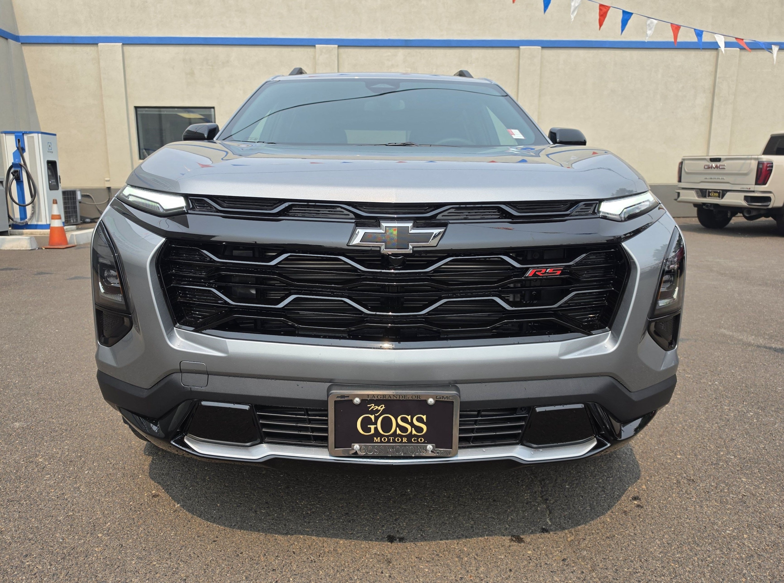 2027 Chevrolet Equinox RS - Photo 2