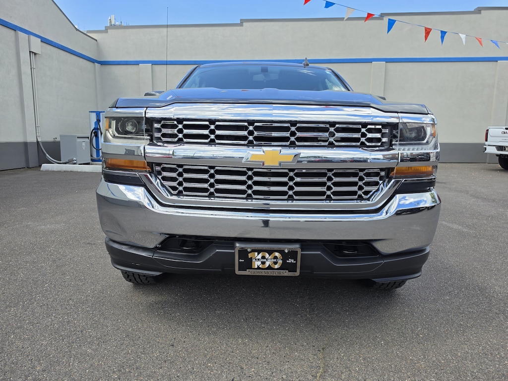Used 2017 Chevrolet Silverado 1500 LT Truck