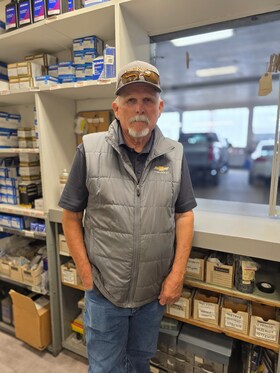 Staff member Howard Scates from ID_71e852