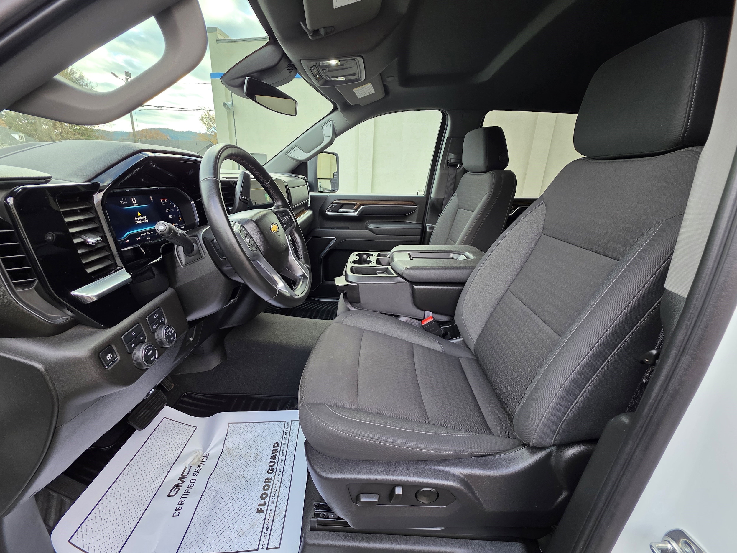 2025 Chevrolet Silverado 2500HD LT - Photo 15