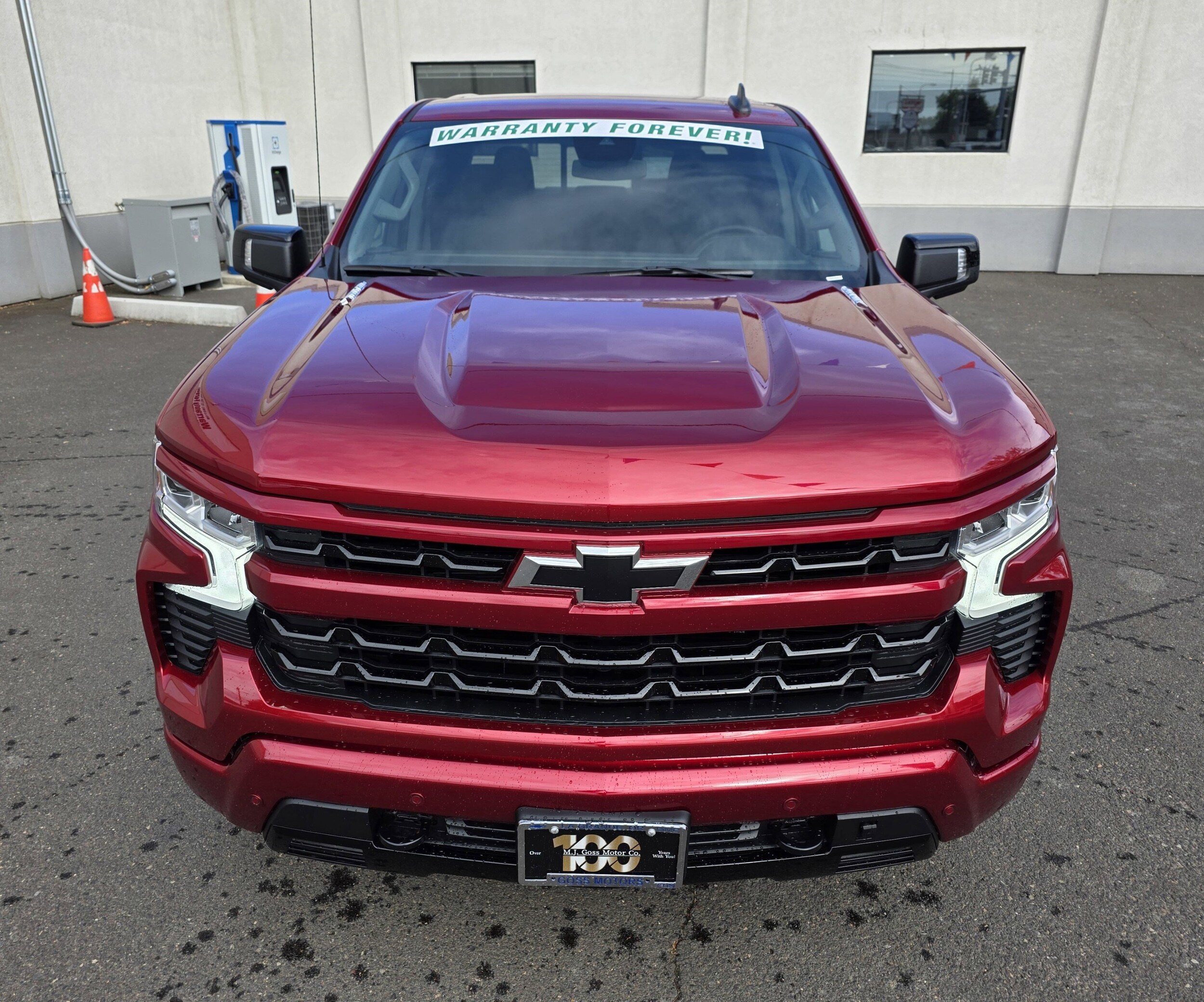 2025 Chevrolet Silverado 1500 RST photo 3
