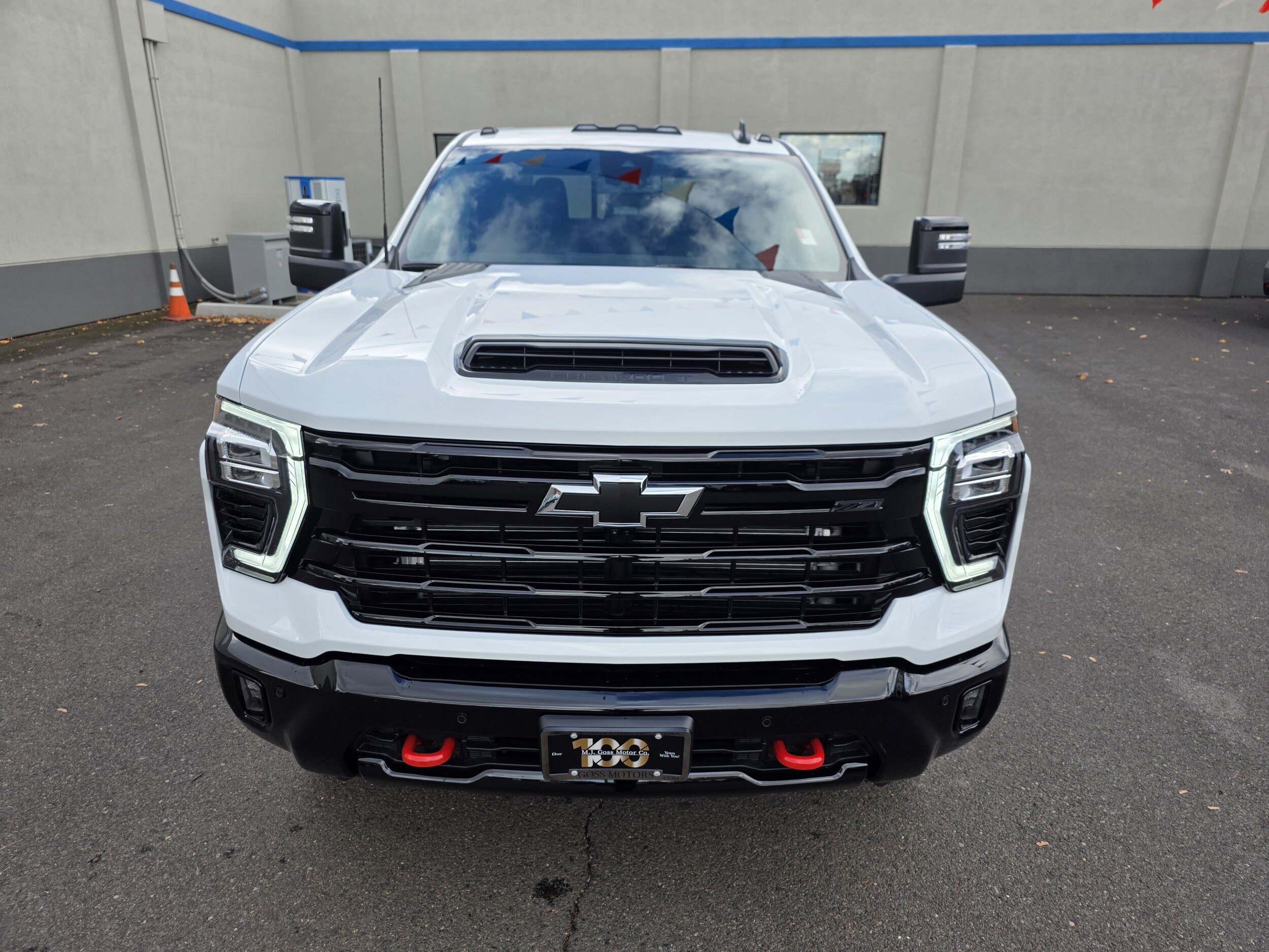 2026 Chevrolet Silverado 3500HD LT photo 3