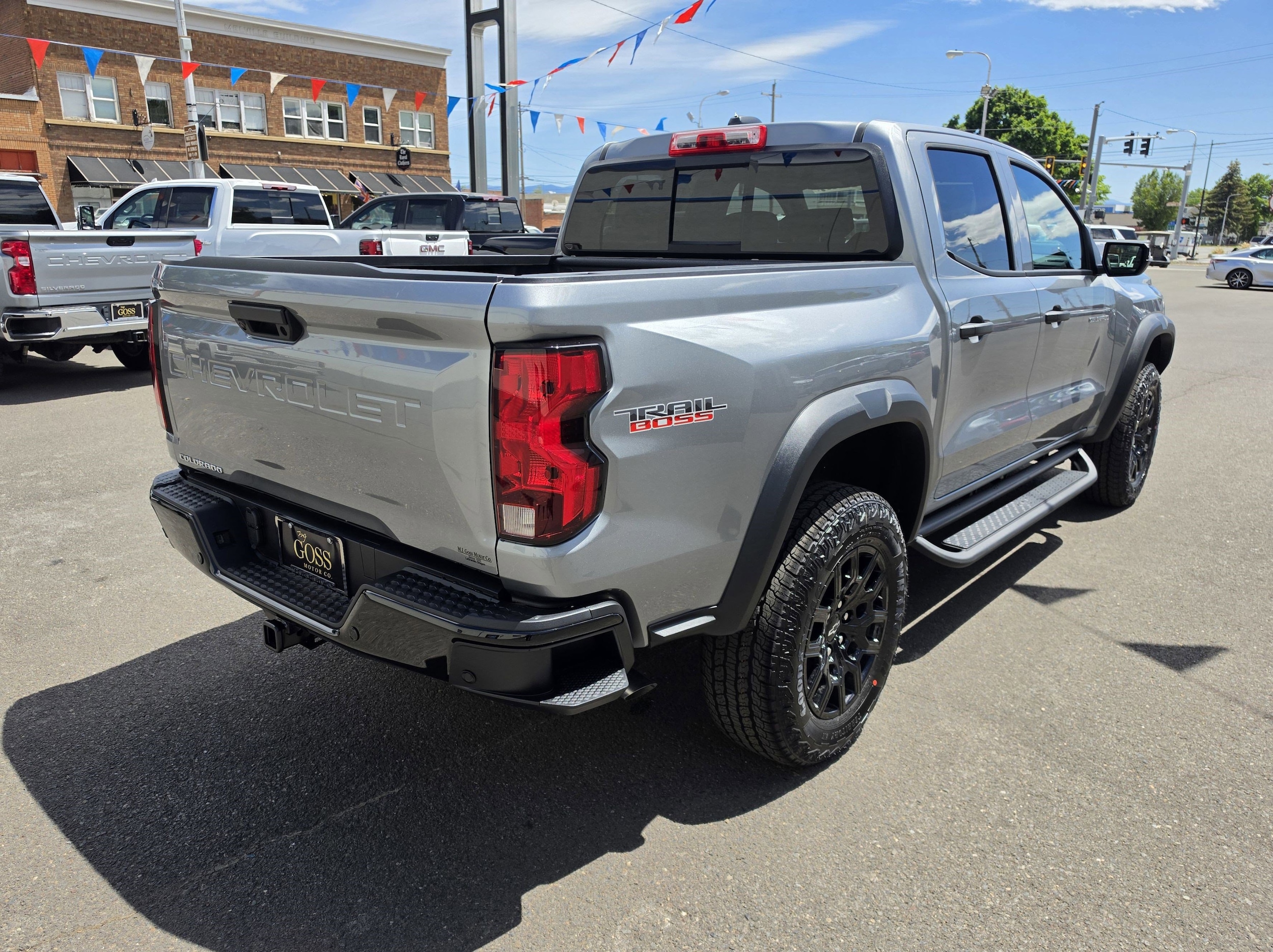 2026 Chevrolet Colorado Trail Boss - Photo 8