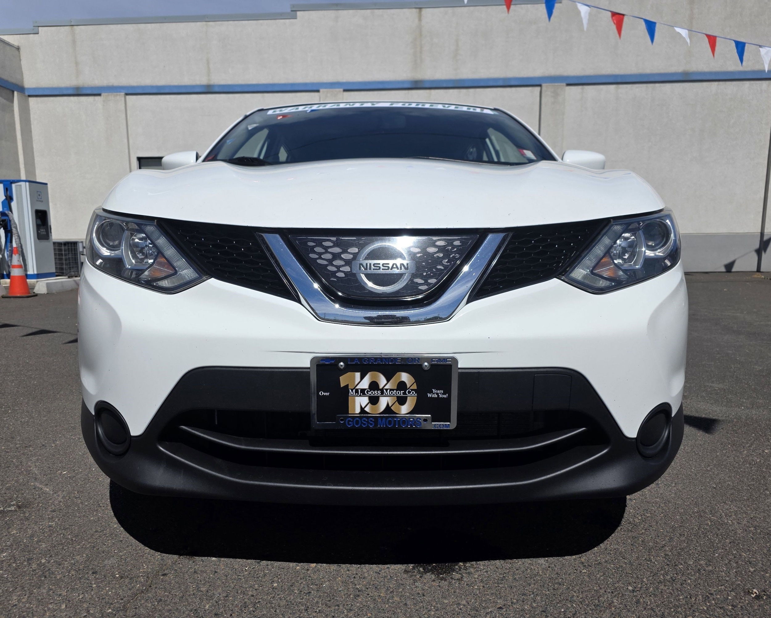 Used 2018 Nissan Rogue Sport S with VIN JN1BJ1CR7JW281866 for sale in La Grande, OR