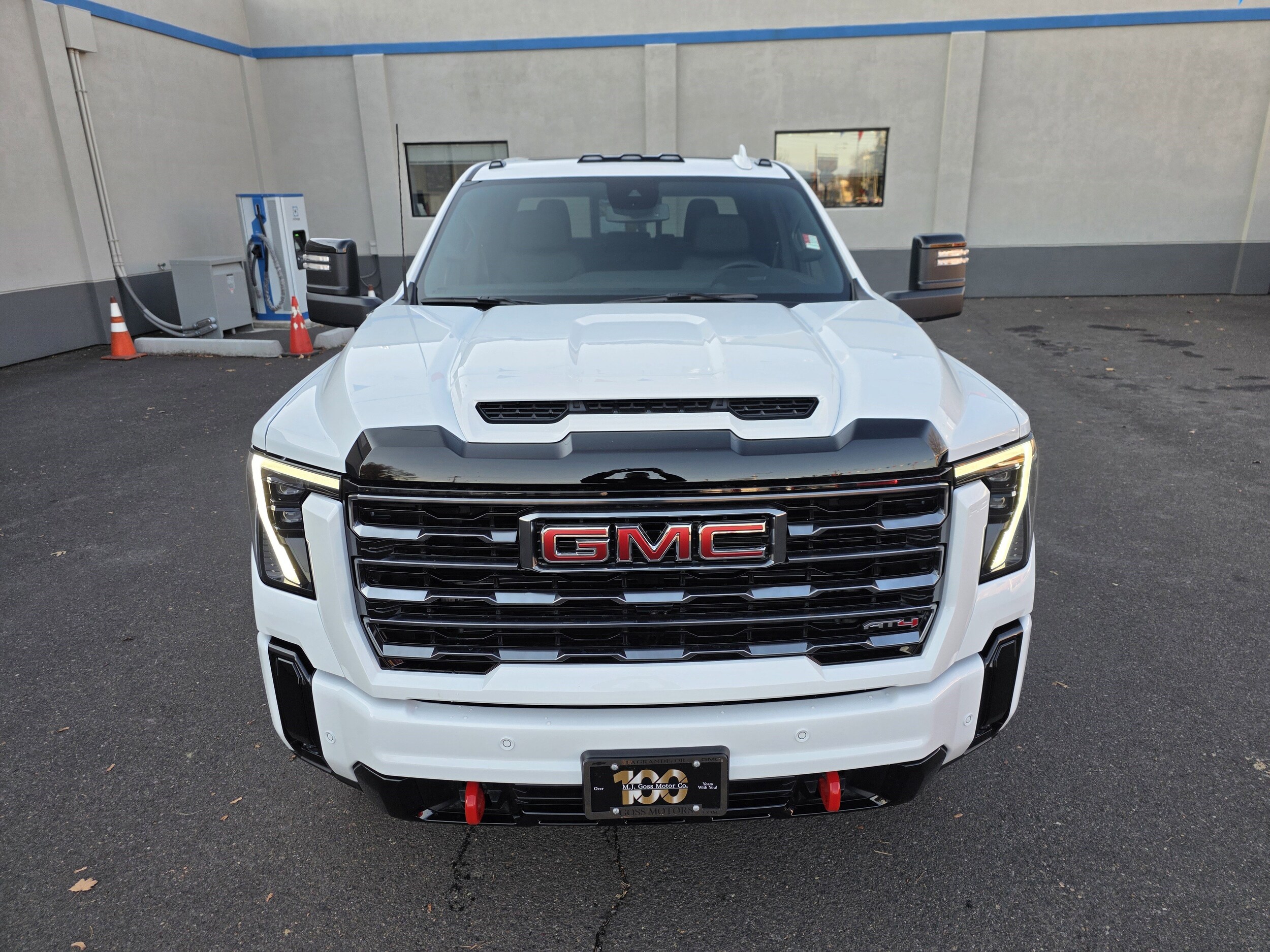 2026 Gmc Sierra 2500 HD AT4 photo 3