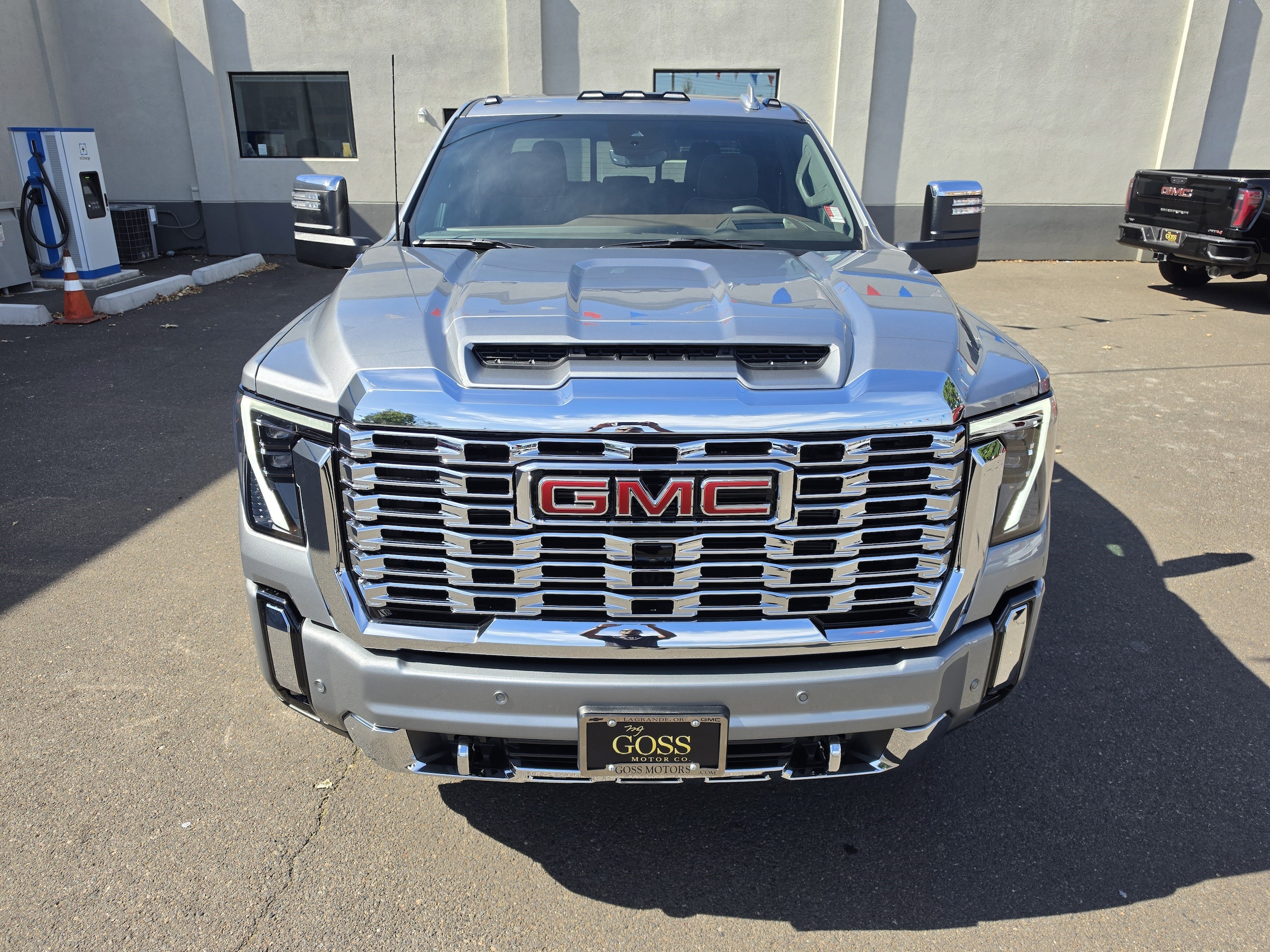 2026 GMC Sierra 2500HD Denali - Photo 3