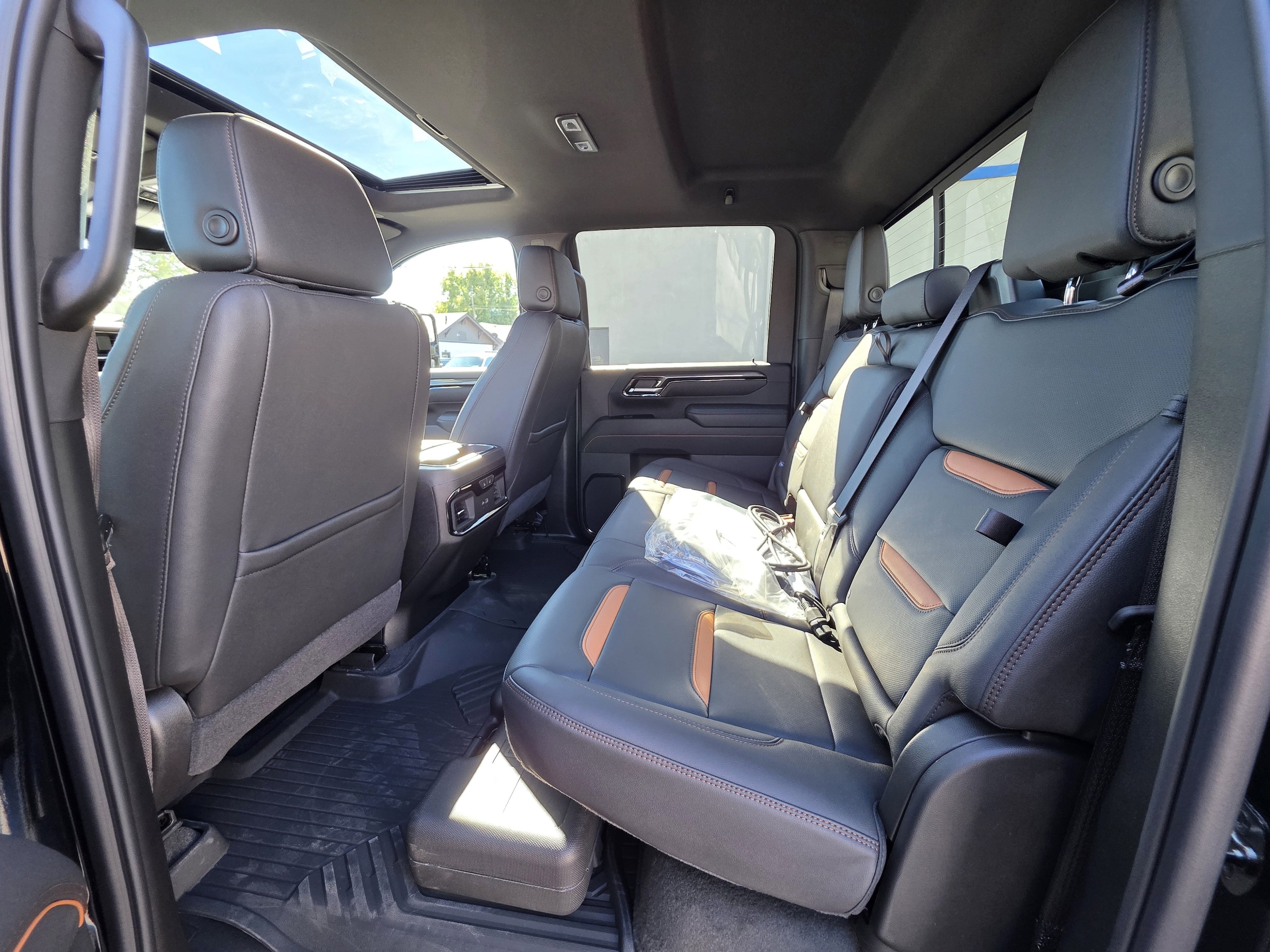 2026 GMC Sierra 2500HD AT4 - Photo 25