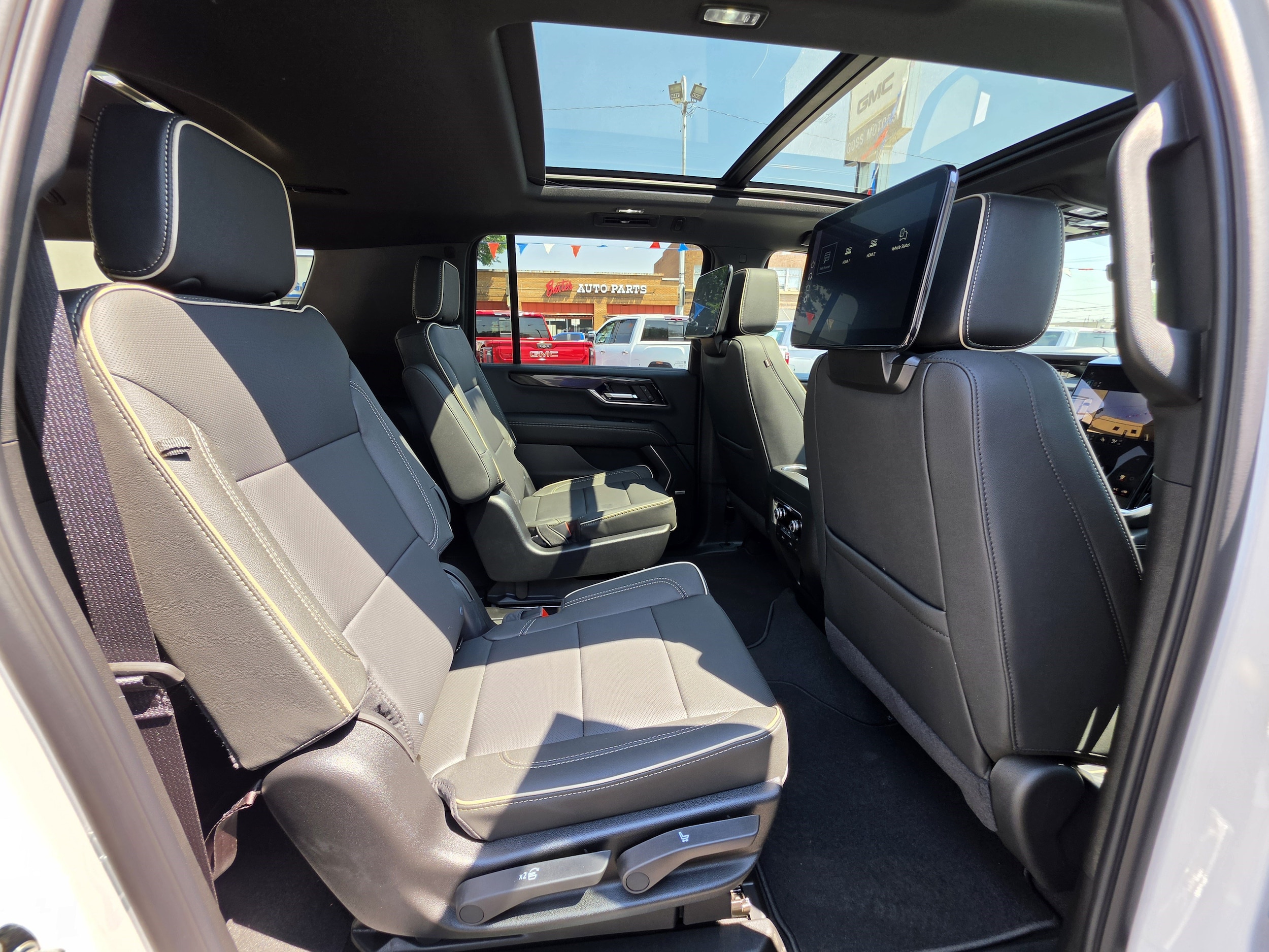 2026 GMC Yukon XL Elevation - Photo 21