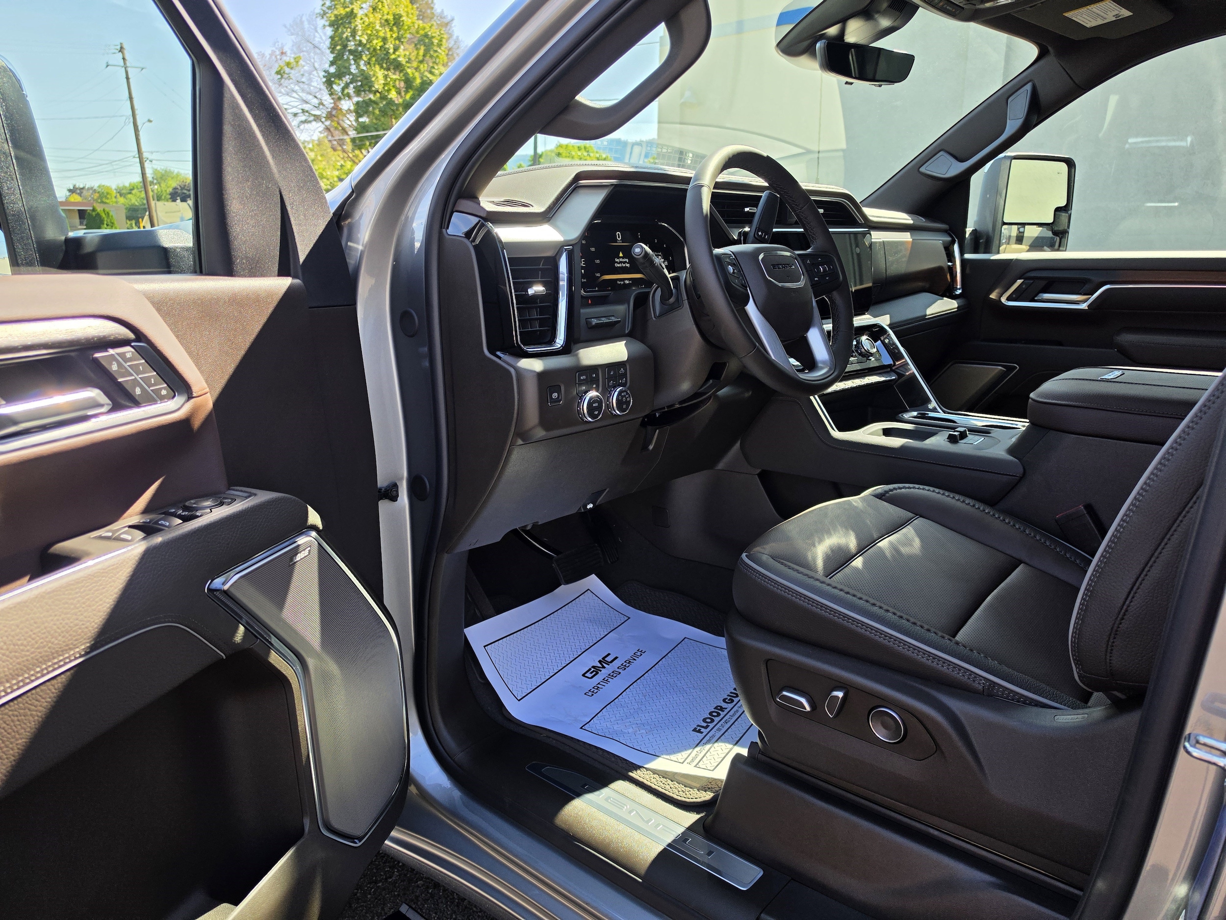 2026 GMC Sierra 2500HD Denali - Photo 13