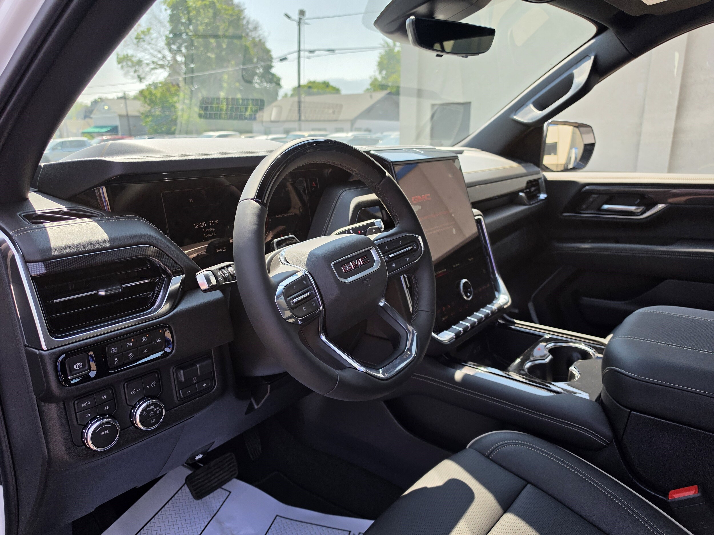 2026 GMC Yukon XL Elevation - Photo 11